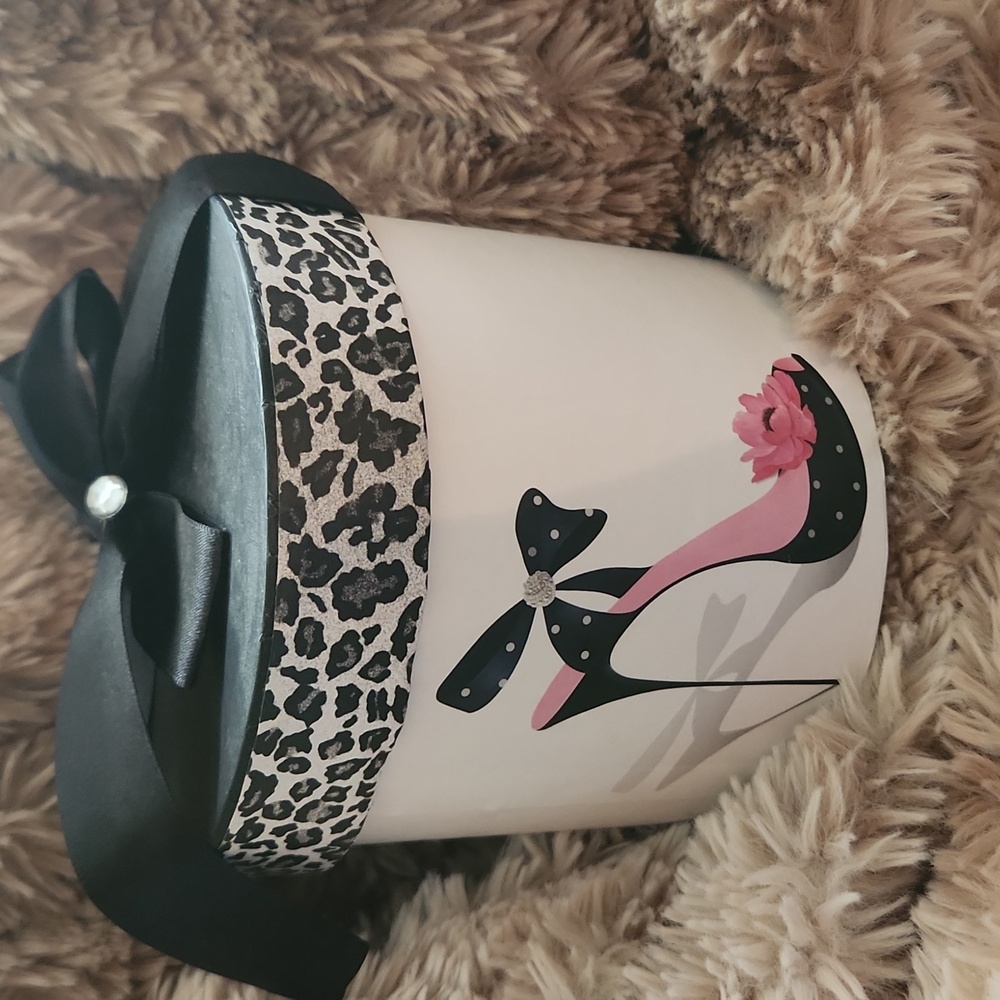 High Heel Design Coffee Cup - Picture 3 of 5
